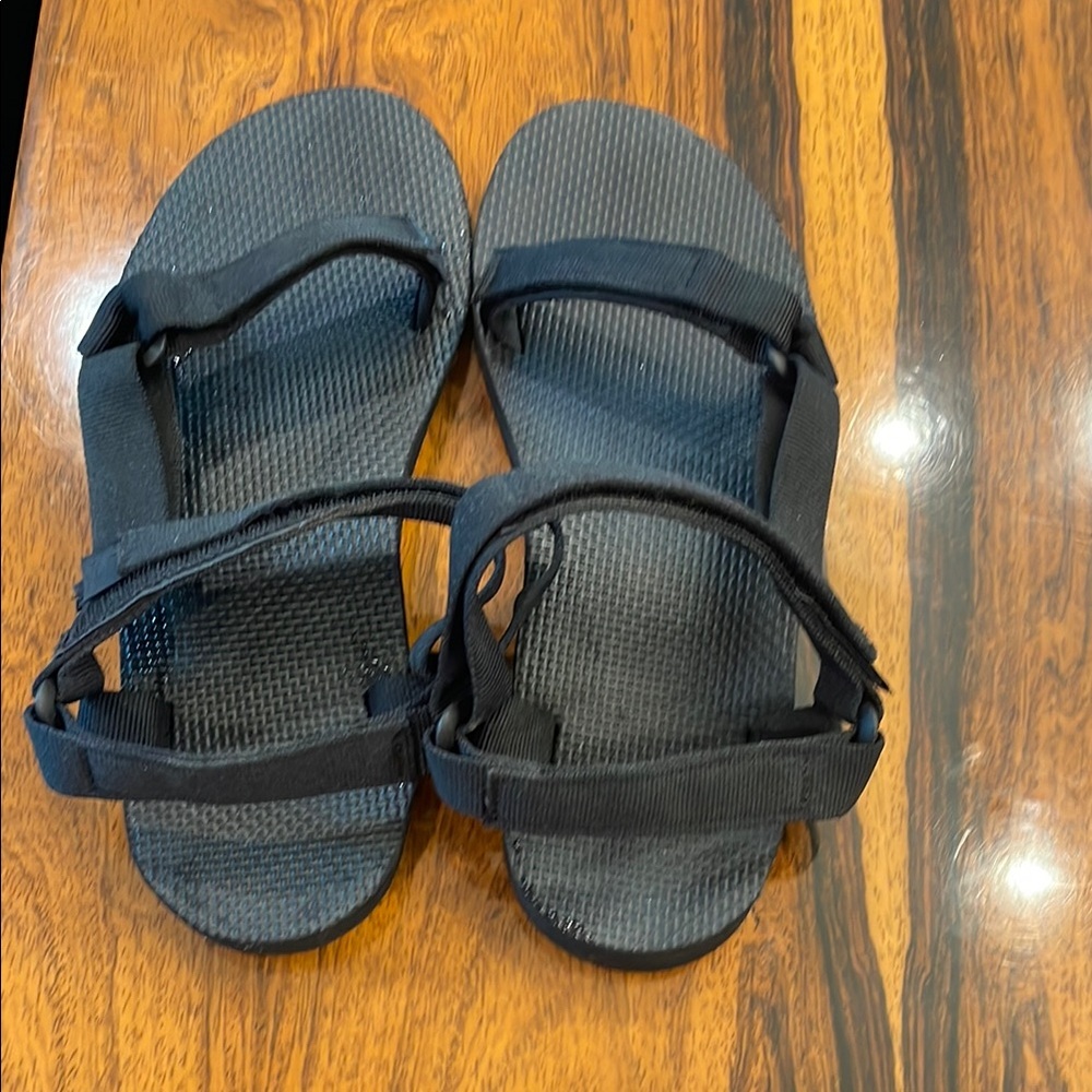 Teva Original Universal Women’s sandal black, sz 9